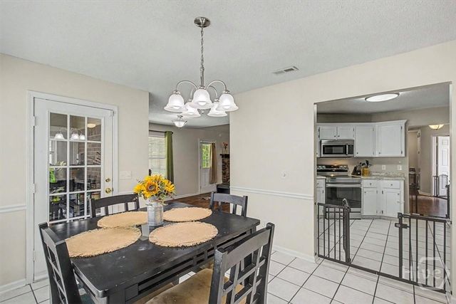 503 Creekview Drive, Hinesville, GA 31313