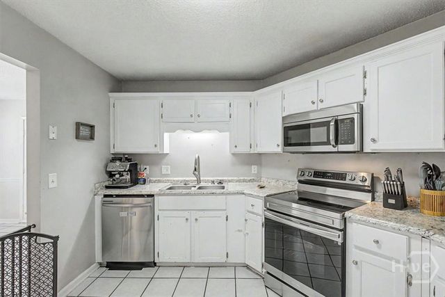 503 Creekview Drive, Hinesville, GA 31313
