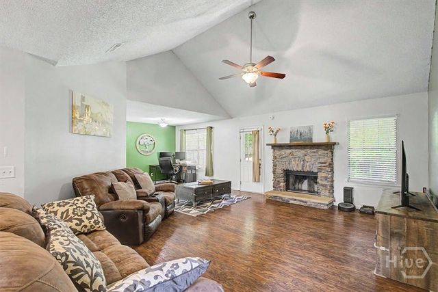 503 Creekview Drive, Hinesville, GA 31313
