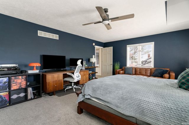 15609 Fieldcrest Court, Granger, IN 46530