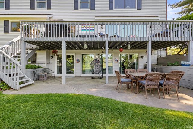 15609 Fieldcrest Court, Granger, IN 46530