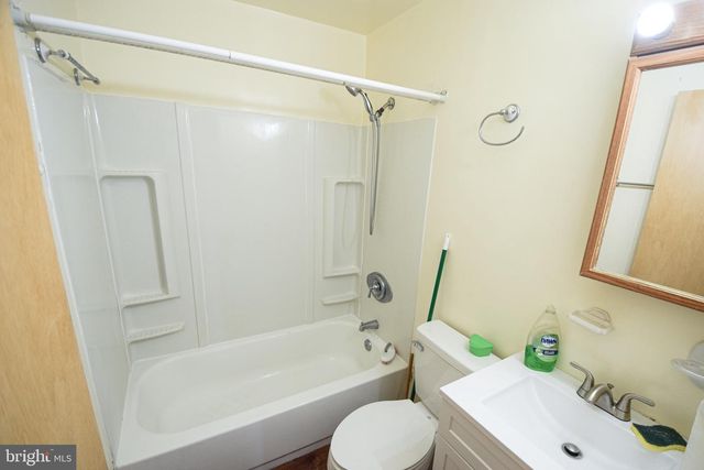 21 RIGHT AILERON, Baltimore, MD 21220