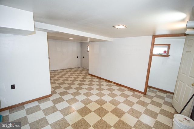 21 RIGHT AILERON, Baltimore, MD 21220