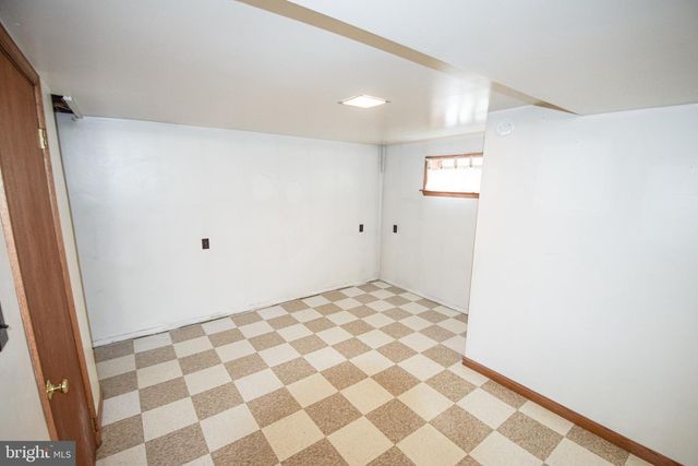 21 RIGHT AILERON, Baltimore, MD 21220