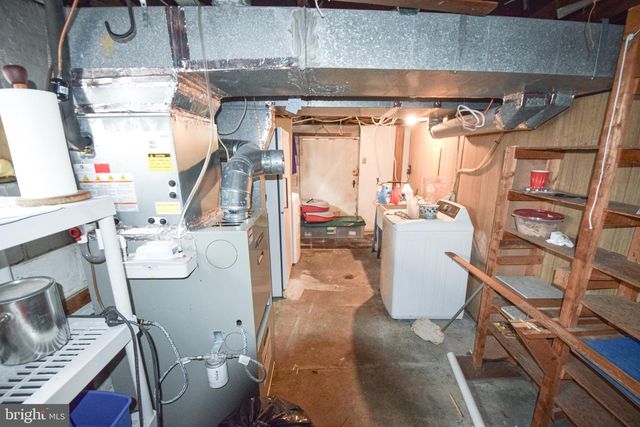 21 RIGHT AILERON, Baltimore, MD 21220