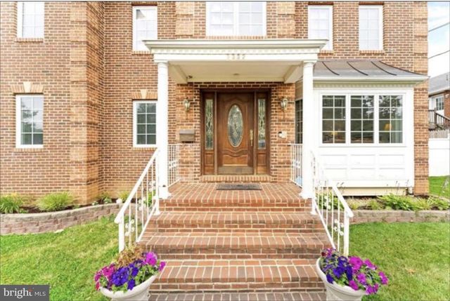 3332 FREEDOM PL, Falls Church, VA 22041