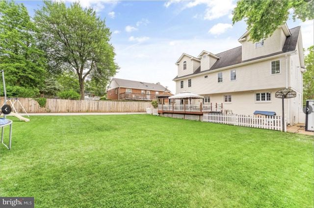 3332 FREEDOM PL, Falls Church, VA 22041