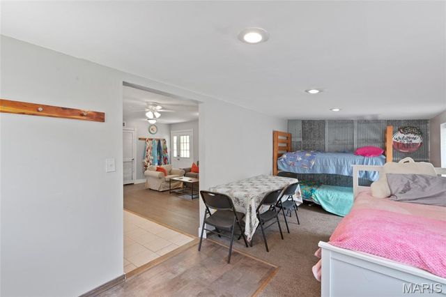 1145 Sunset Drive, Bloomsdale, MO 63627