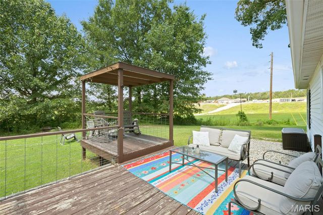 1145 Sunset Drive, Bloomsdale, MO 63627