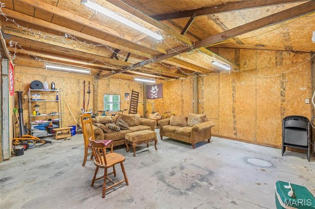 1145 Sunset Drive, Bloomsdale, MO 63627