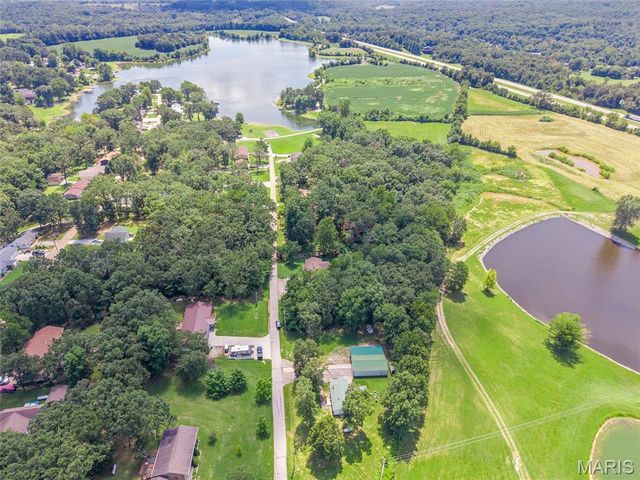 1145 Sunset Drive, Bloomsdale, MO 63627