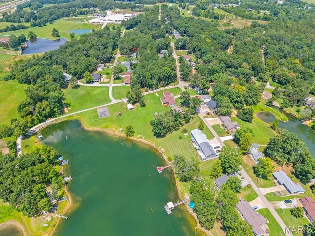 1145 Sunset Drive, Bloomsdale, MO 63627