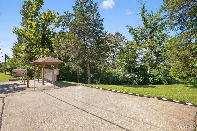 1145 Sunset Drive, Bloomsdale, MO 63627