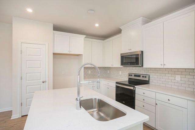 5342 Bellflower Hls, Hermitage, TN 37076