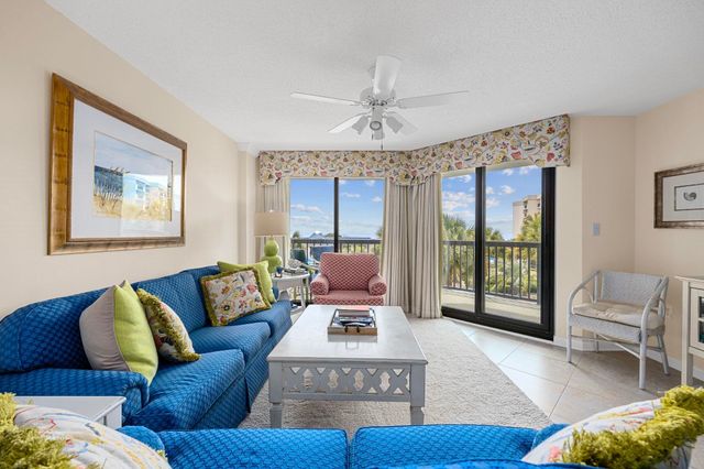 669 Retreat Beach Circle, Pawleys Island, SC 29585