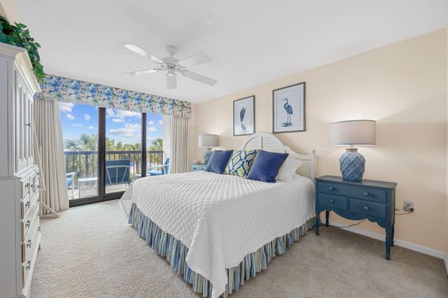 669 Retreat Beach Circle, Pawleys Island, SC 29585