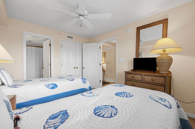 669 Retreat Beach Circle, Pawleys Island, SC 29585