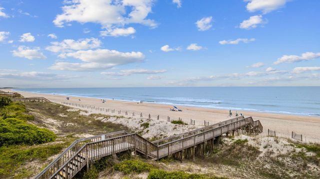 669 Retreat Beach Circle, Pawleys Island, SC 29585