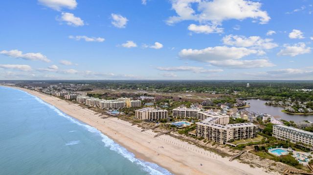 669 Retreat Beach Circle, Pawleys Island, SC 29585