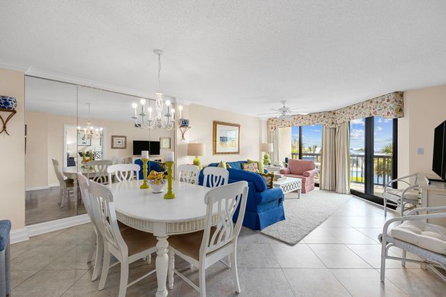669 Retreat Beach Circle, Pawleys Island, SC 29585
