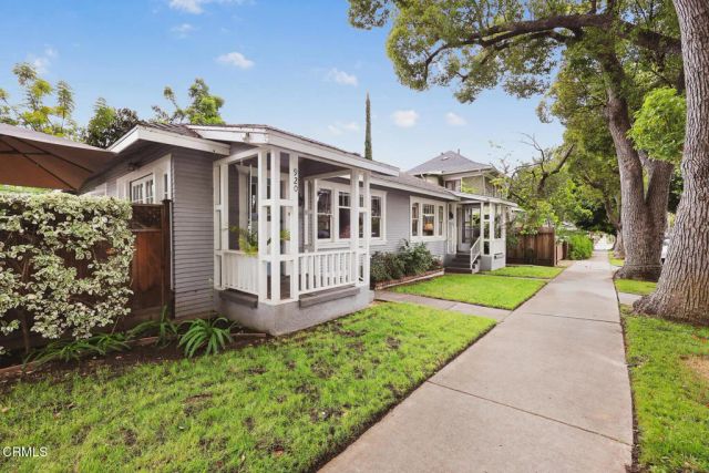 920 Adelaine Avenue, South Pasadena, CA 91030