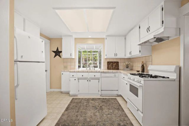 920 Adelaine Avenue, South Pasadena, CA 91030