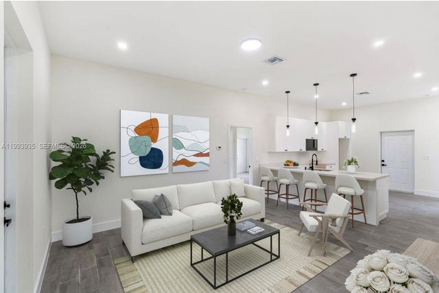 710 Peacock Ave, Lehigh Acres, FL 33974