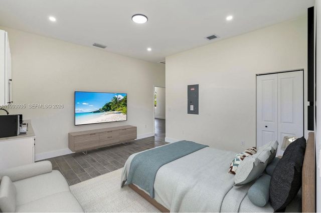 710 Peacock Ave, Lehigh Acres, FL 33974