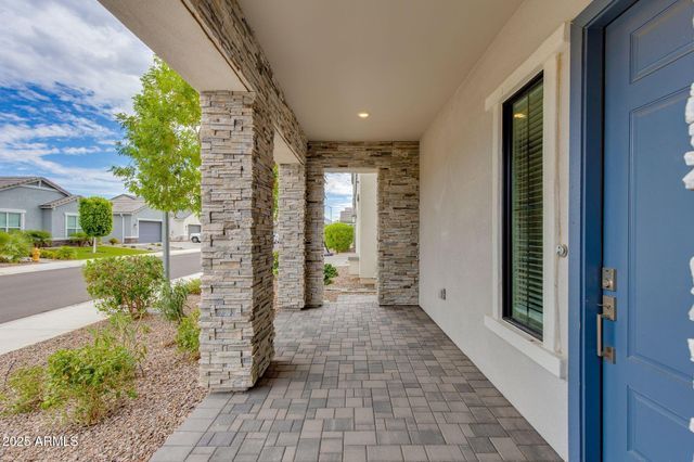 4819 E PADDOCK Place, Scottsdale, AZ 85254