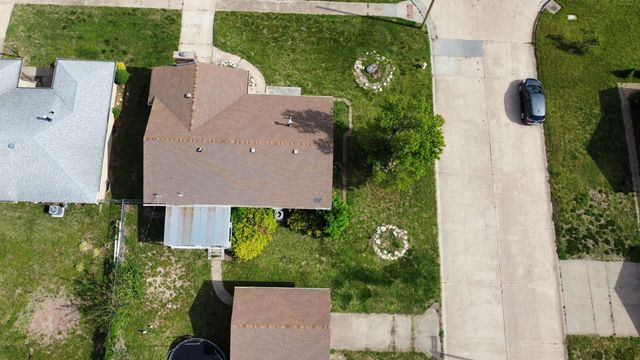 1107 Talley Dr, Salina, KS 67401