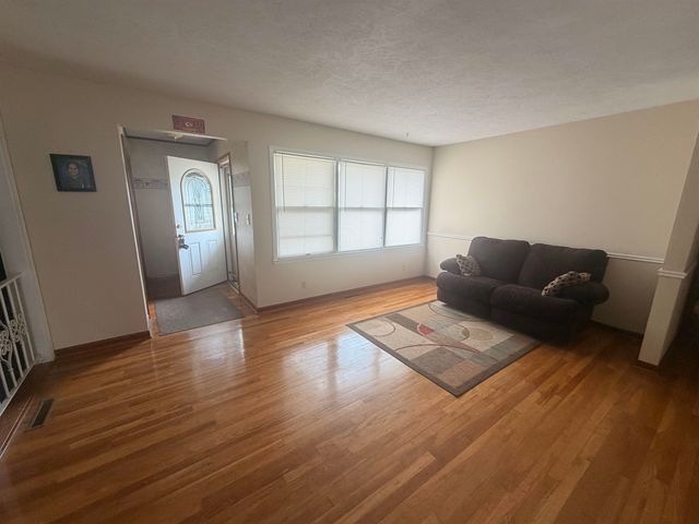 1107 Talley Dr, Salina, KS 67401