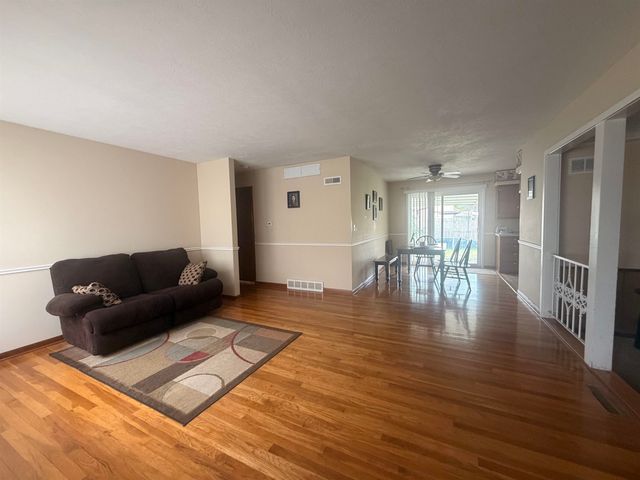1107 Talley Dr, Salina, KS 67401