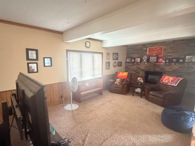 1107 Talley Dr, Salina, KS 67401