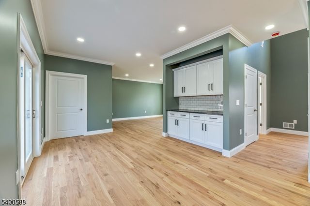 28 King George Rd, Warren Twp., NJ 07059