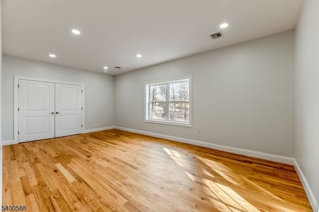 28 King George Rd, Warren Twp., NJ 07059