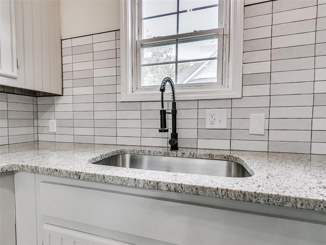 1308 N Market Avenue, Shawnee, OK 74801