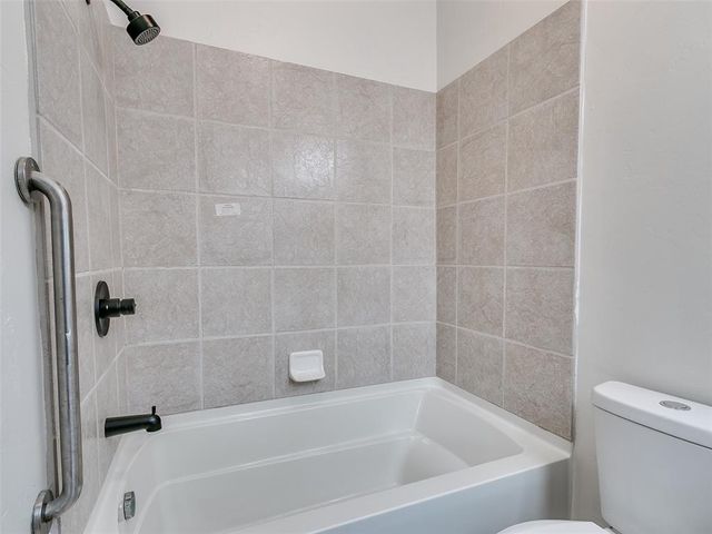 1308 N Market Avenue, Shawnee, OK 74801