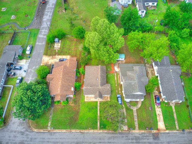 1308 N Market Avenue, Shawnee, OK 74801
