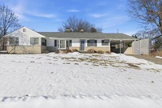 120 S Hillsdale Drive, Bloomington, IN 47408