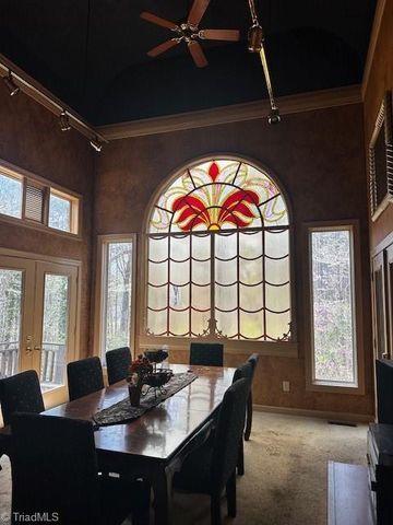 530 Laurel Mountain Road, North Wilkesboro, NC 28659