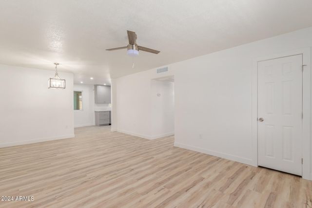 10935 W SANTA FE Drive, Sun City, AZ 85351