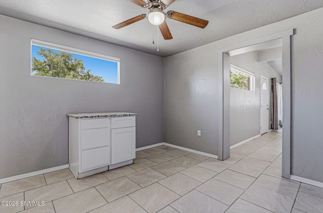 1525 Durazno Street, Las Cruces, NM 88001
