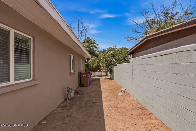 1525 Durazno Street, Las Cruces, NM 88001