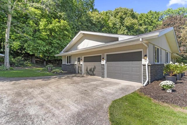 W3828 HIGHVIEW DRIVE, Appleton, WI 54913