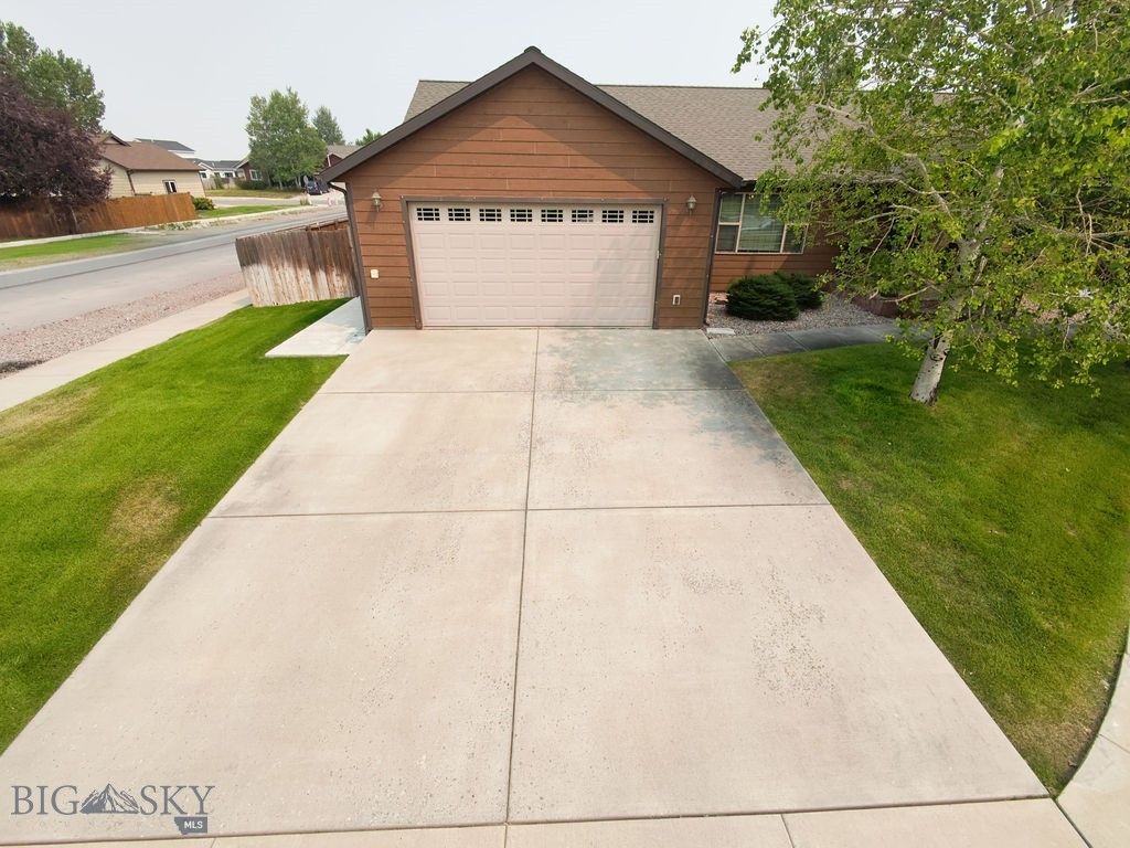 904 Ernie Court, Belgrade, MT 59714 photo 2
