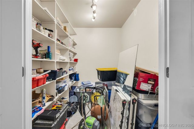 3335 Bunker Street, Claremore, OK 74019