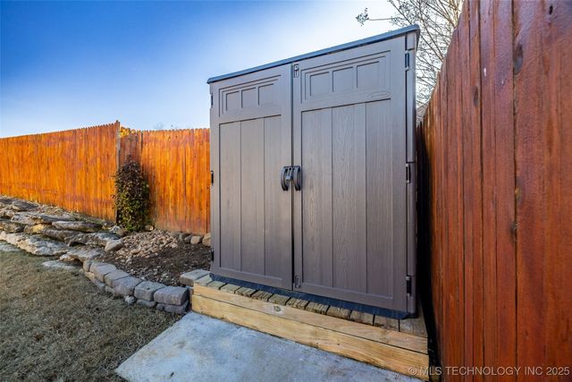 3335 Bunker Street, Claremore, OK 74019