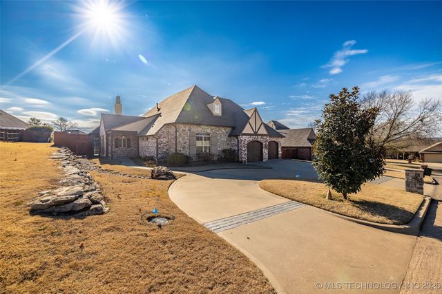 3335 Bunker Street, Claremore, OK 74019