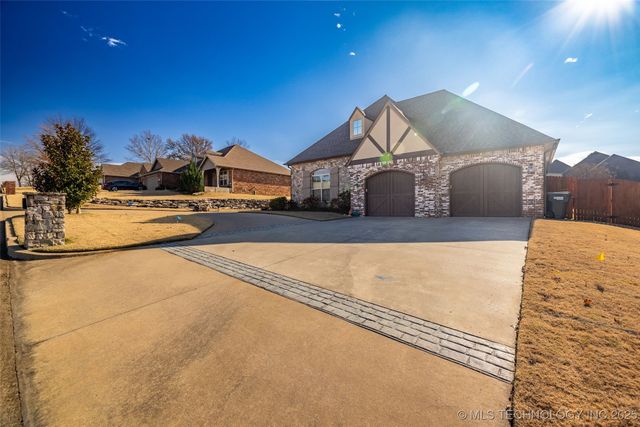 3335 Bunker Street, Claremore, OK 74019