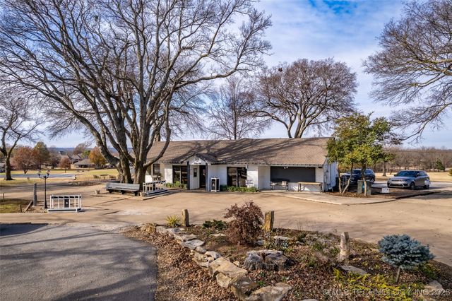 3335 Bunker Street, Claremore, OK 74019